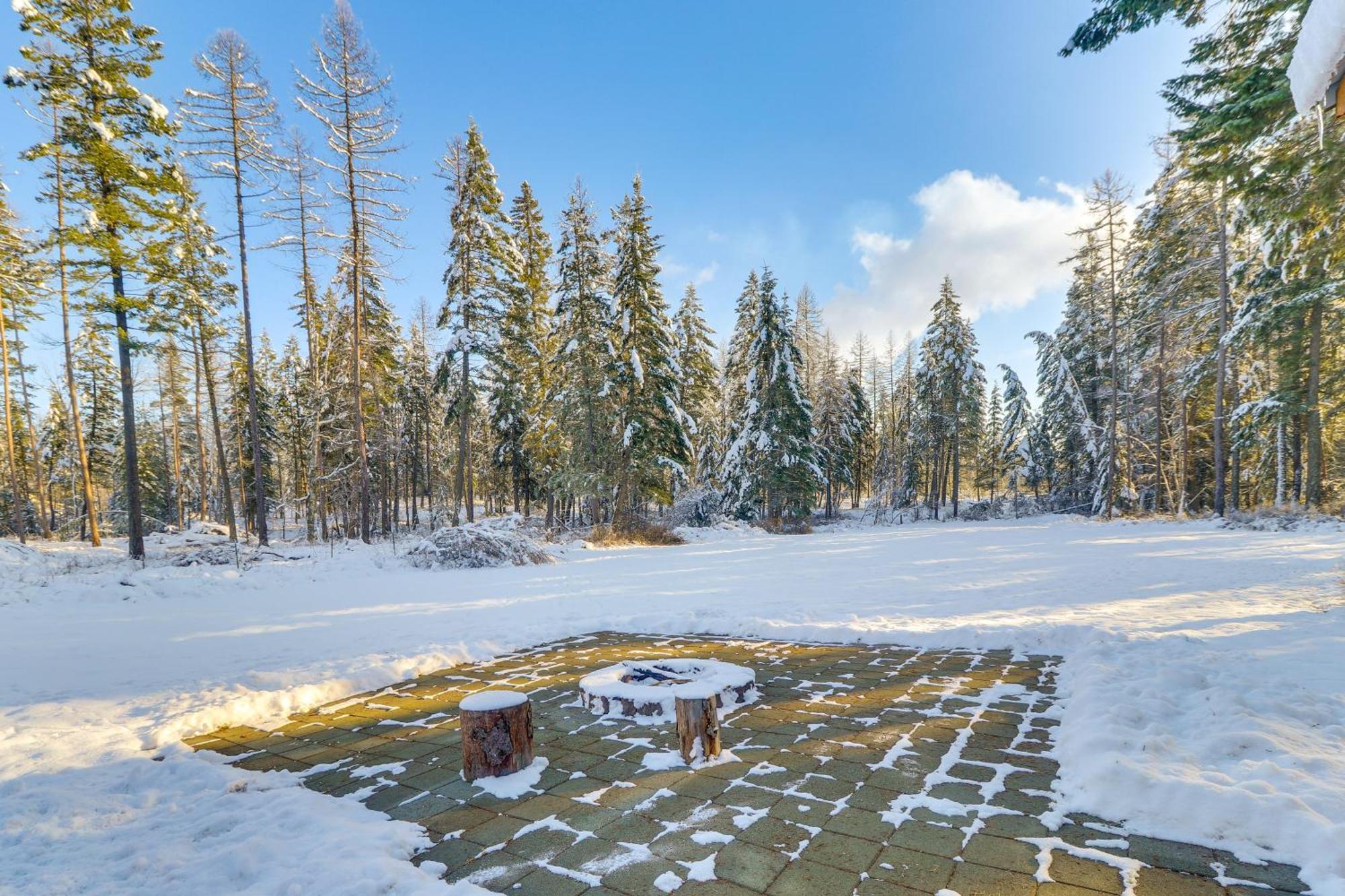 Columbia Falls Private Retreat Pool Table And Deck! Экстерьер фото